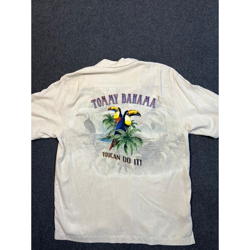 #A072 Tommy Bahama Mens Medium Silk Camp Shirt Toucan Do It Embroidered - Picture 5 of 8